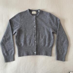DÔEN Women's Cashmere Grey Cardigan Sweater Small